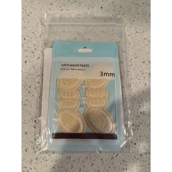 Bundle Heel Cushion Pads, Reusable Self Adhesive Inserts and Grips, box - Picture 6 of 8